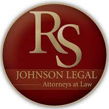 Read more about the article What Are the Key Roles and Responsibilities of Business Attorneys?